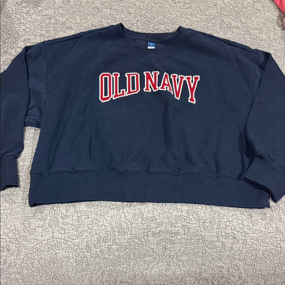Old Navy Black Crewneck with Blue Tag
